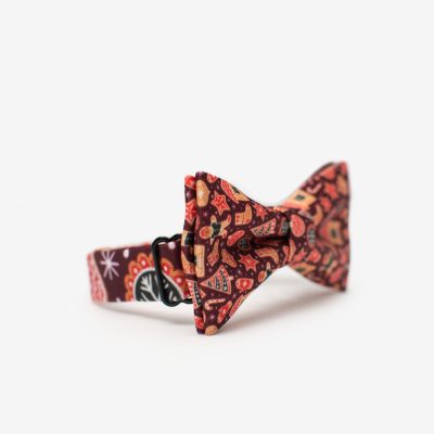 Bordowa mucha dla chłopca w pierniki