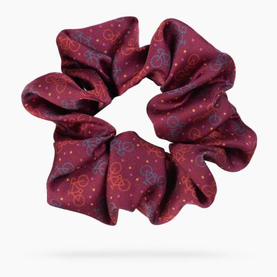 śliwkowa gumka scrunchie w rowery